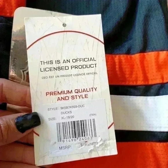 NHL Anaheim Ducks NWT Youth Jersey Inspired Sweater XL (18/20) XS/S Womens - Picture 11 of 13